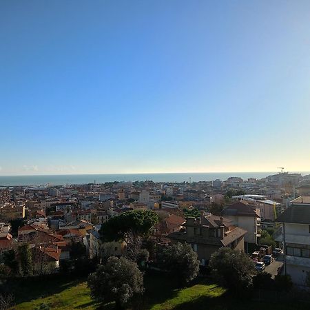 Casa Del Fiordaliso Hotell San Benedetto del Tronto Eksteriør bilde